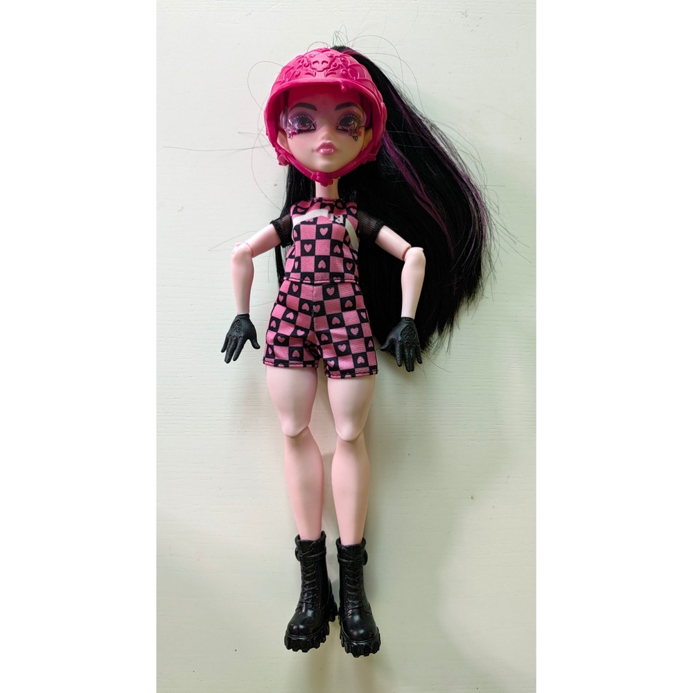 Mattel Monster High Draculaura Ghoul Mobile Doll Pink Black Heart Romper G3 2021